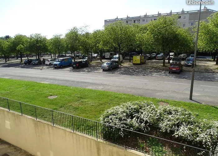 Poitiers Appartement T2 A 15 Mn Du Futuroscope